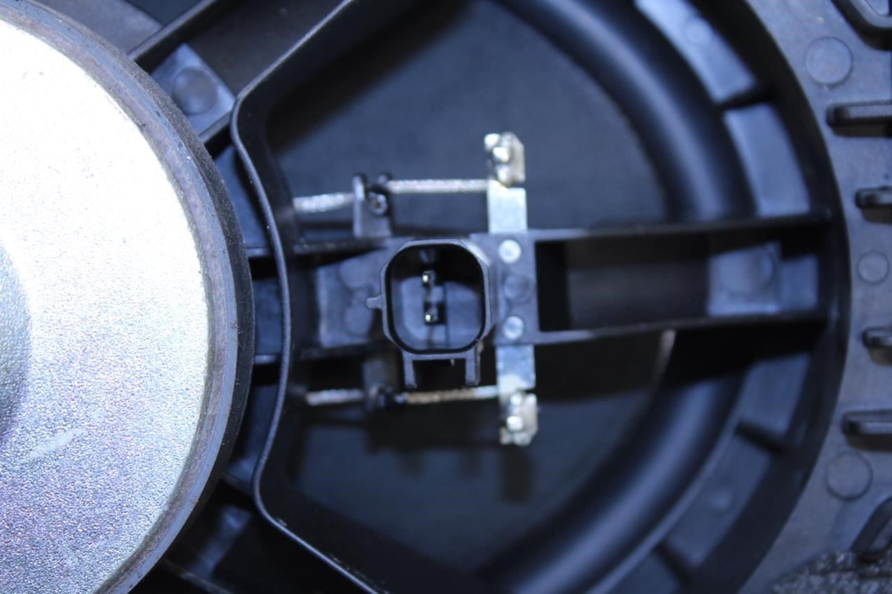 2018-2024 Chevrolet Equinox LT Front Left and Right Door Audio Speakers 84156556 - Alshned Auto Parts