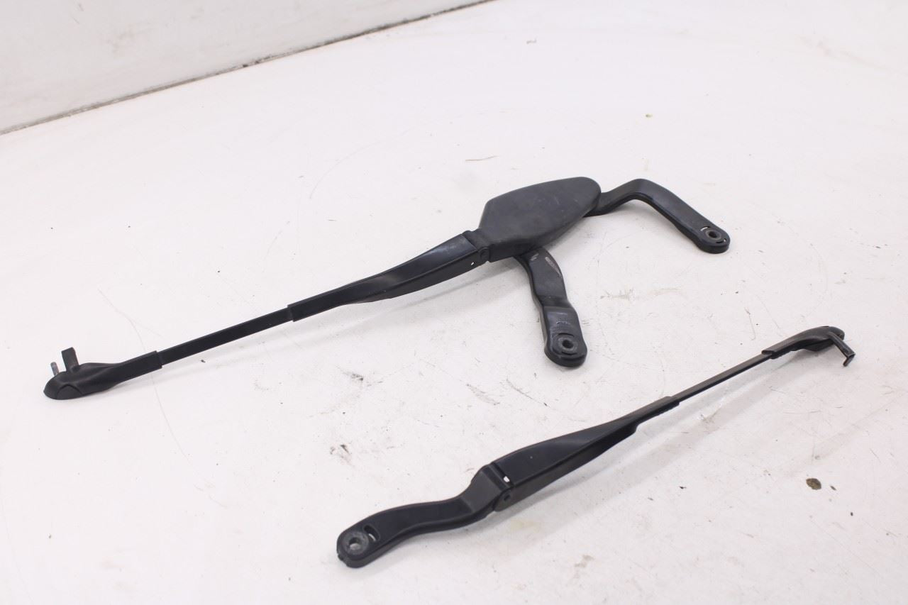 04-2005 Mercedes-Benz E500 Front Left and Right Windshield Wiper Arm 2118201144 - Alshned Auto Parts
