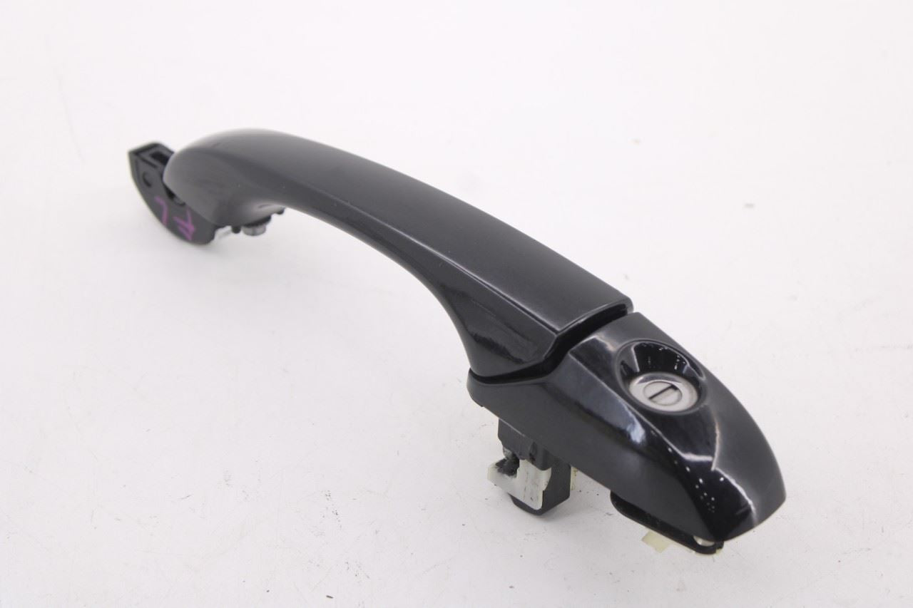 2009-20 Dodge Grand Caravan GT 3.6L Front Driver Left Side Door Exterior Handle3