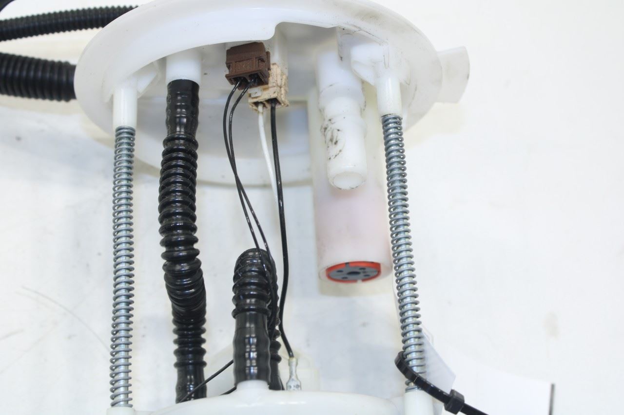 2015-2021 Jeep Renegade Sport 2.4L FWD Fuel Pump Assembly 52029625AA OEM - Alshned Auto Parts