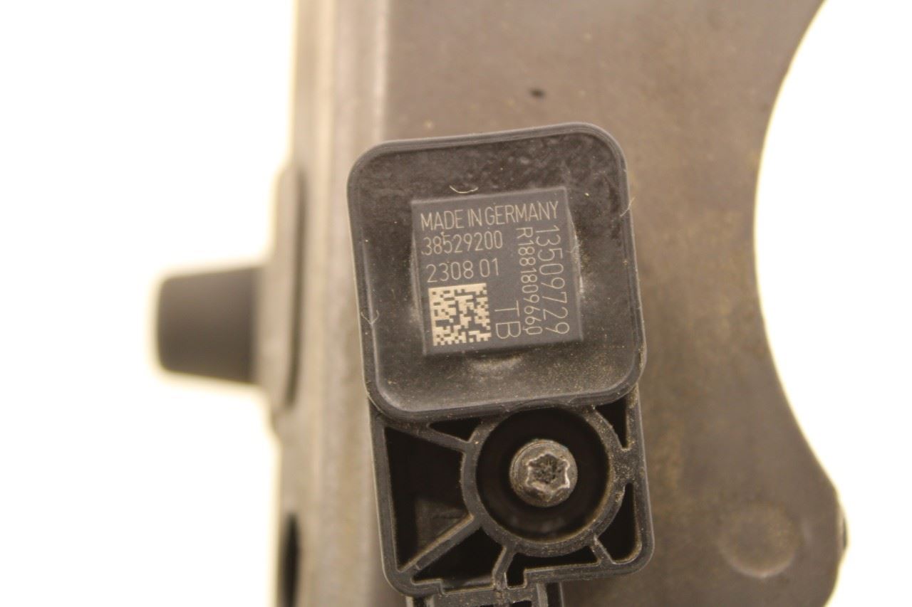 18-23 GMC Acadia SLT-1 3.6L AWD Radiator Support Upper Center Tie Bar w/ Sensors - Alshned Auto Parts