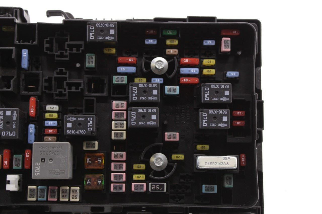 17-20 Chrysler Pacifica 3.6L FWD Intelligent Power Distribution Center Fuse Box - Alshned Auto Parts