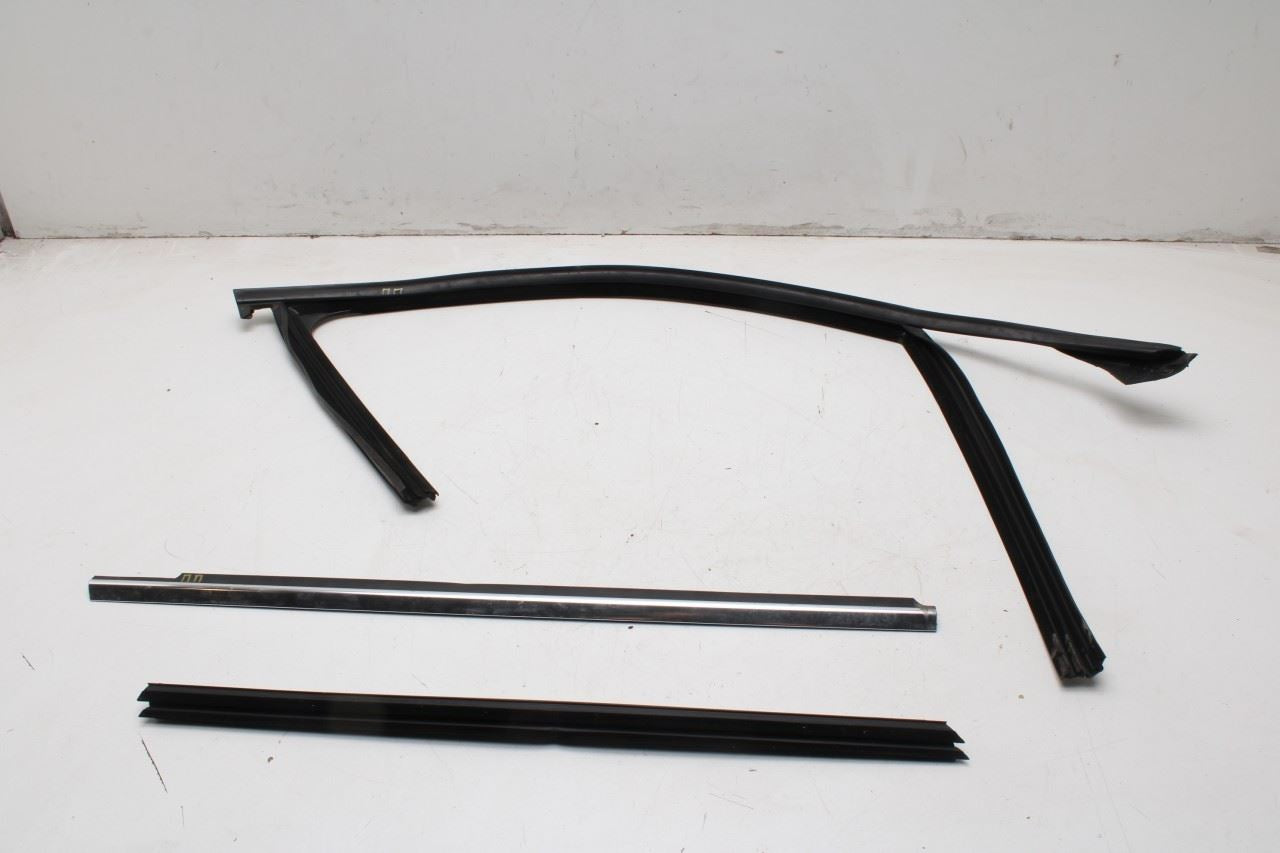 10-16 Mercedes-Benz E350 4Matic Front Right Door Run Channel w Belt Weatherstrip - Alshned Auto Parts