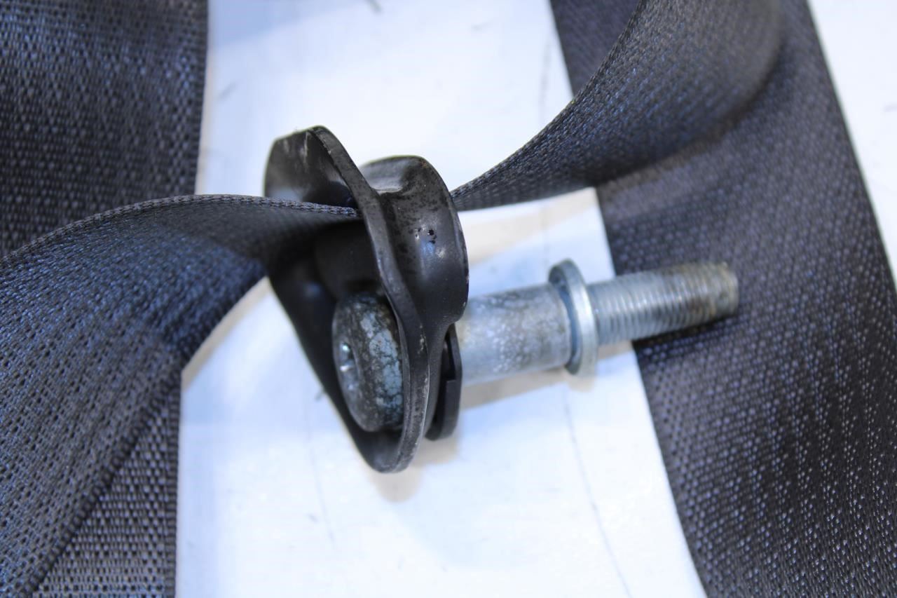 2024-2025 Cadillac XT4 Premium Rear RH 2nd Row Seat Belt Retractor 42816736 OEM - Alshned Auto Parts