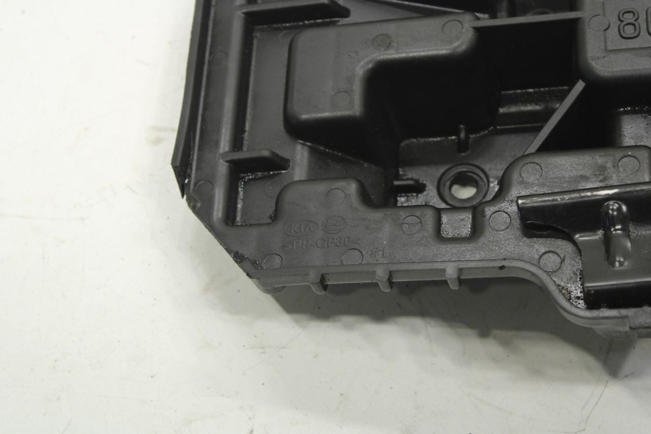 2015-2020 Kia Sorento LX 3.3L FWD Battery Tray Holder Assembly 37150-C6000 OEM - Alshned Auto Parts