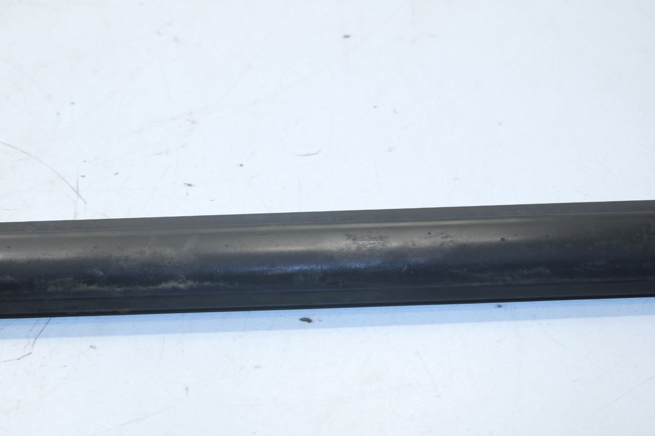 08-14 Dodge Challenger Front Right Door Belt Weatherstrip Pair 55399122AF *ReaD* - Alshned Auto Parts