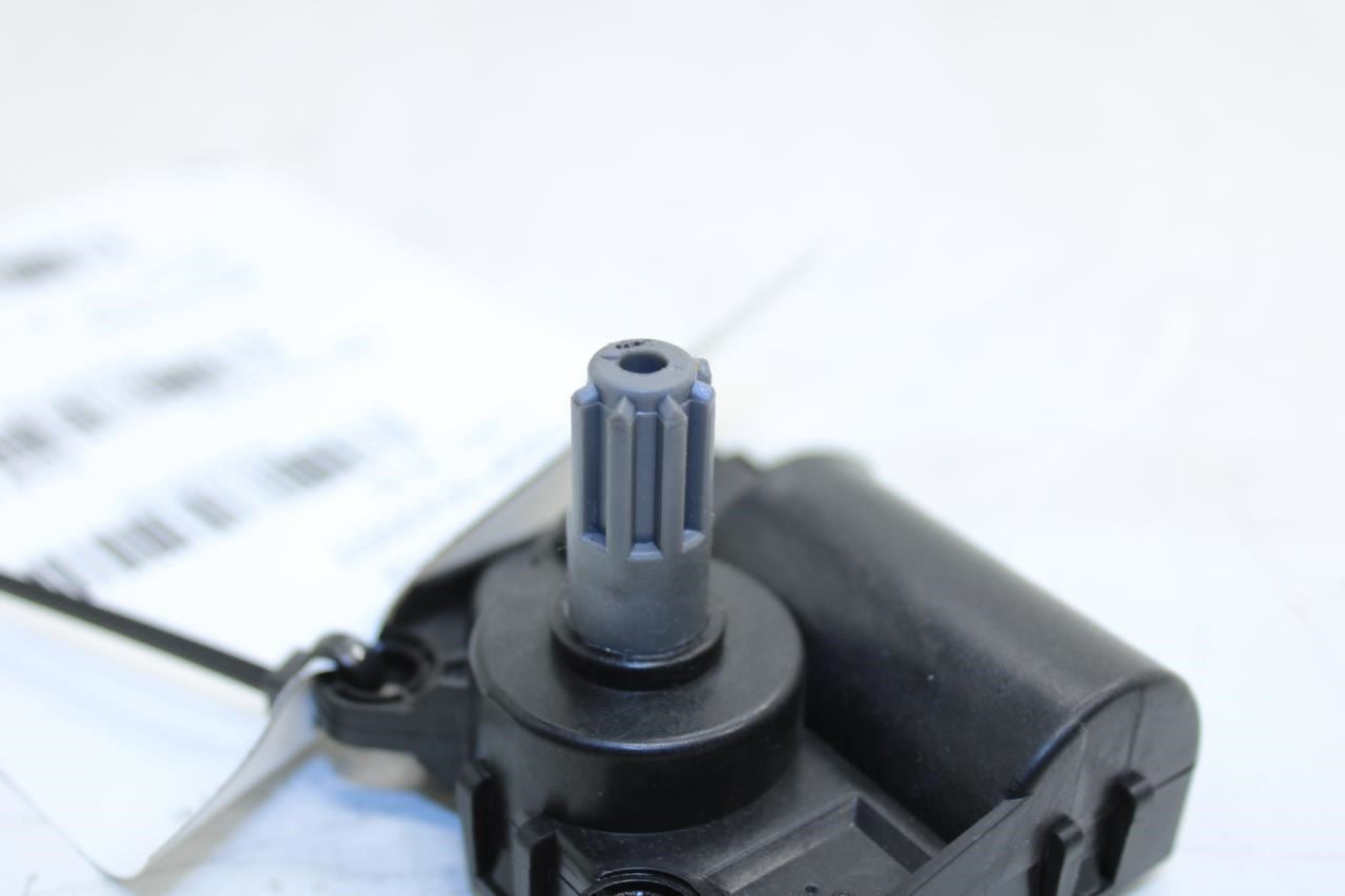 2019-20 Hyundai Santa Fe HVAC Heater Blend Door Actuator Motor D332-JY9AA05 OEM - Alshned Auto Parts