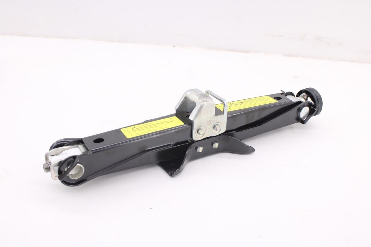10-26 Audi S4 Premium Plus 3.0L Lift Jack and Tool Kit w/ Foam Holder Container9