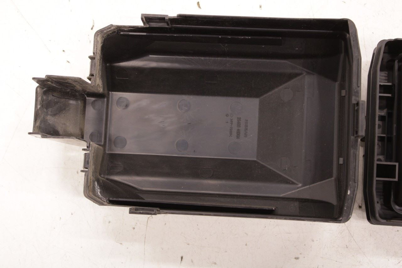 2014-18 Infiniti Q50 Premium 3.0L RWD Engine Bay IPDM Fuse Relay Box 284B7-3JV0D - Alshned Auto Parts