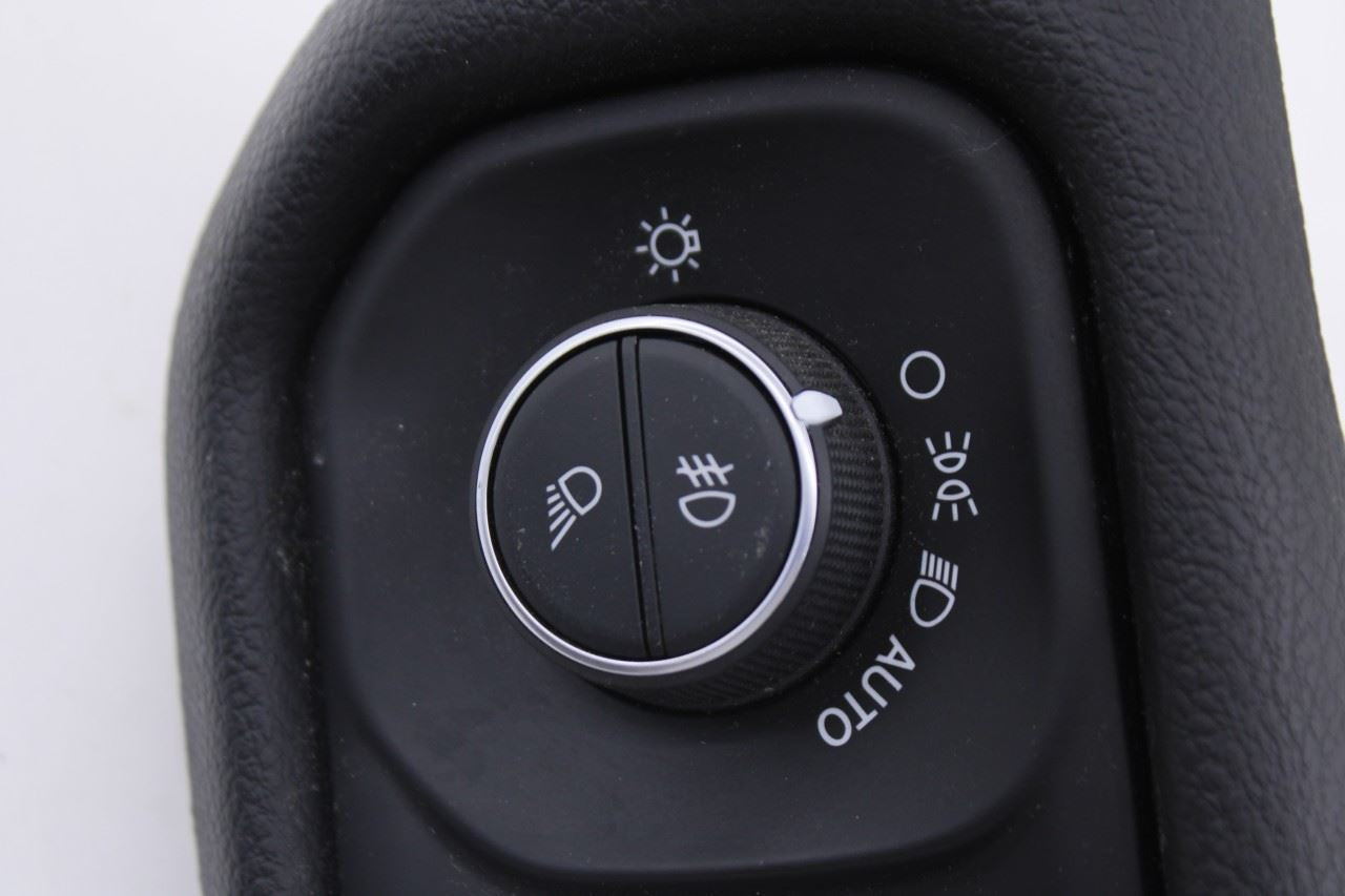 2020-24 Ram 1500 Big Horn Crew Cab Front Left Side Dash Headlight Control Switch6