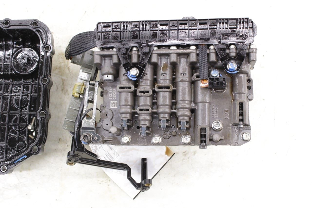 16-18 Kia Sorento EX 3.3L AWD 6-Spd Auto Transmission Valve Body w/ Oil Pan 26K - Alshned Auto Parts