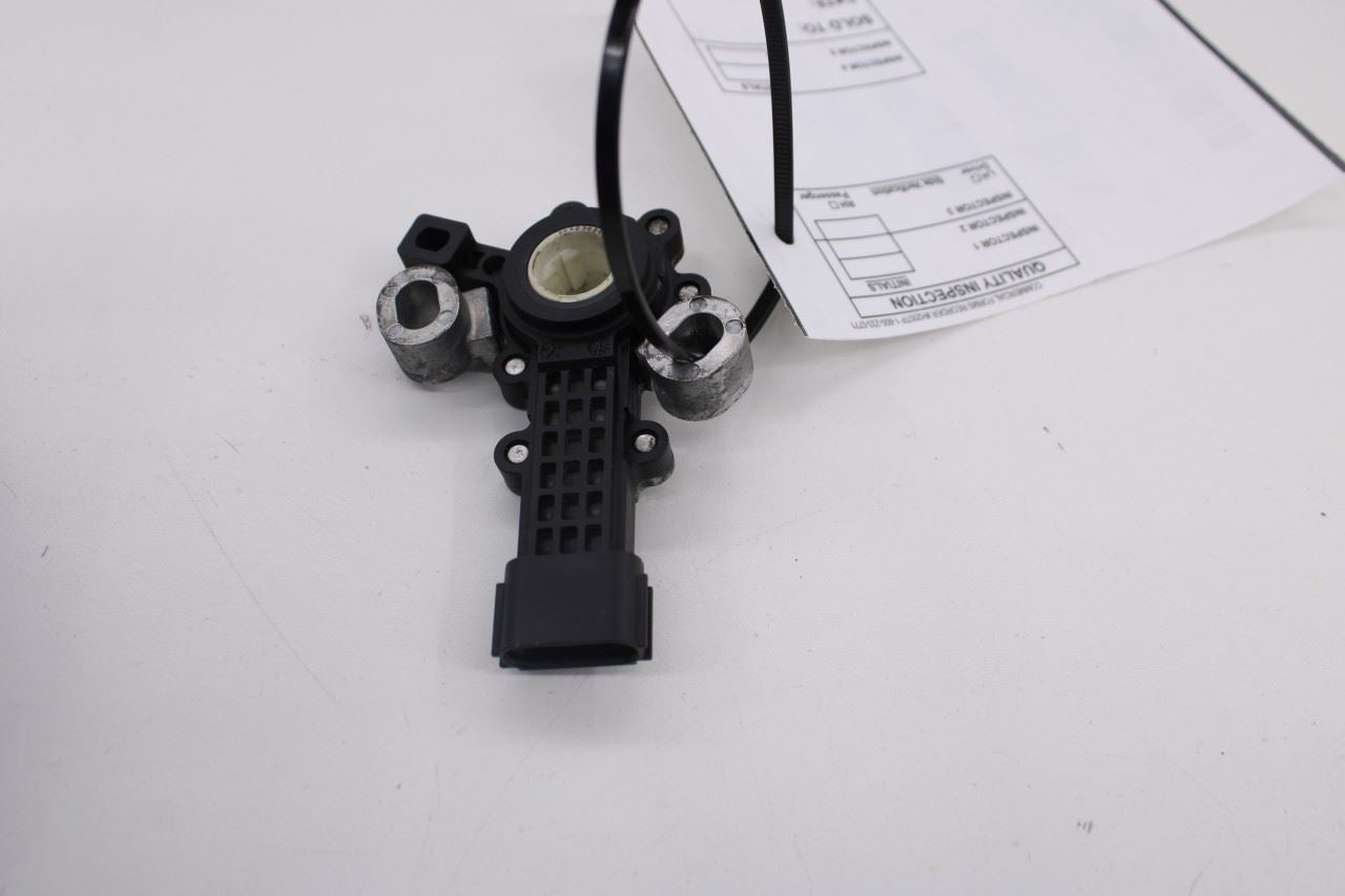 2021-23 Hyundai Santa Fe SEL Auto Transmission Gear Position Sensor 42700-4G6107