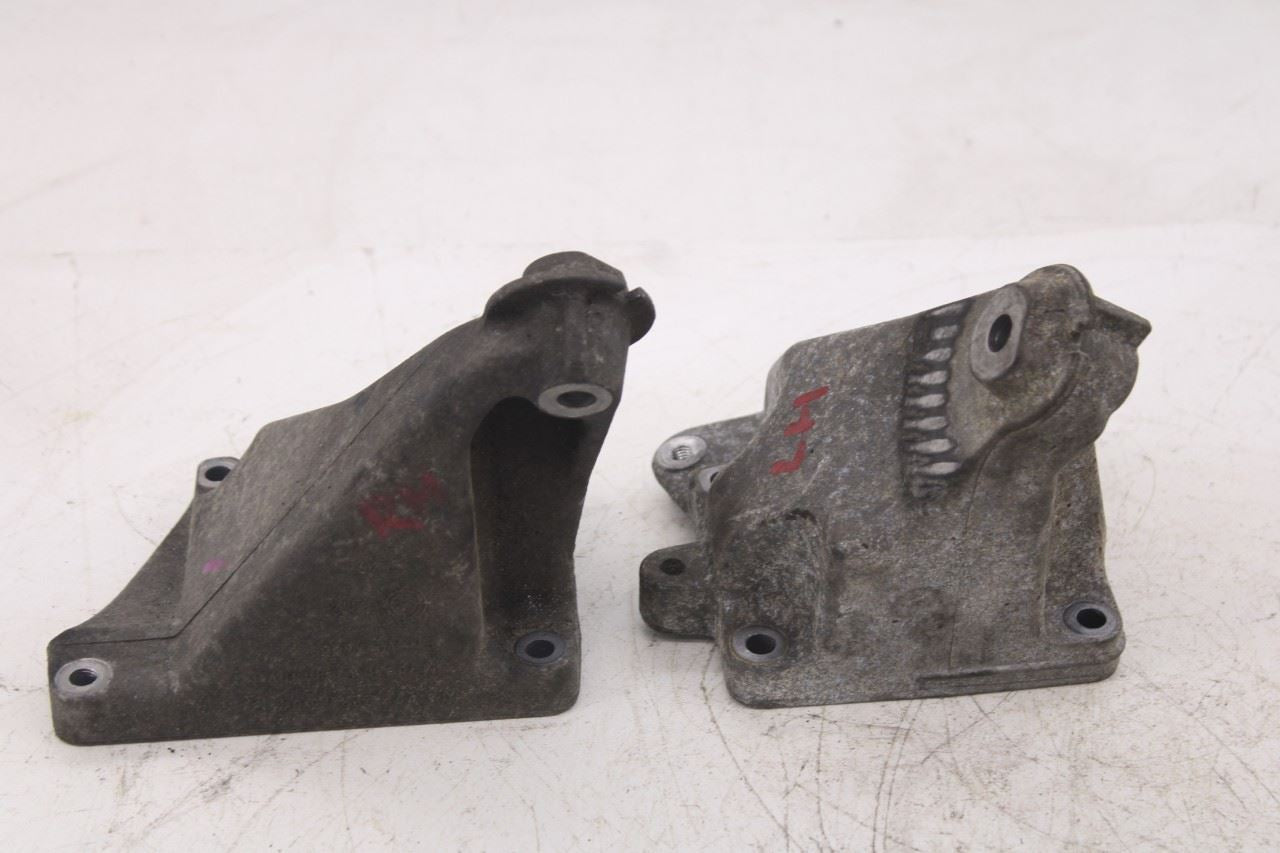 2008-11 Mercedes-Benz C350 Sport 3.5L RWD LH and RH Engine Support Mount Bracket9