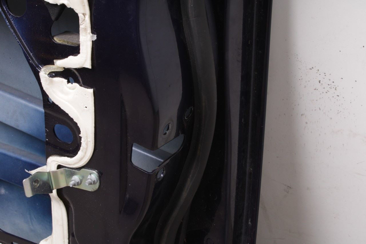 2014-2020 Maserati Ghibli S Q4 Front Right Side Door Shell Panel 673007995 OEM - Alshned Auto Parts
