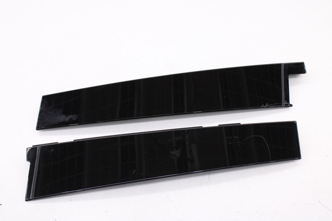 18-24 Chevrolet Equinox Front and Rear Right Door B-Pillar Trim 84242447 *ReaD*0
