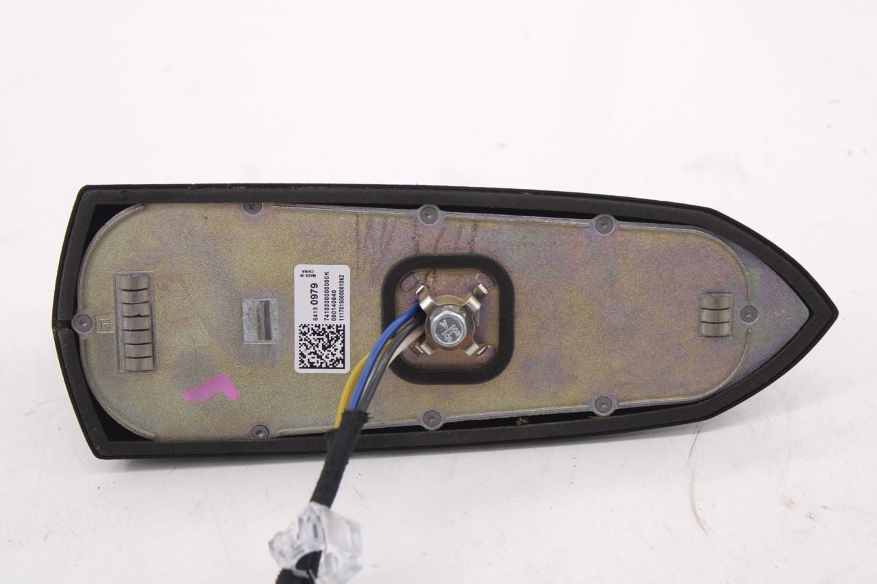 18-24 Chevrolet Equinox Roof Exterior Shark Fin High Frequency Antenna 841309798