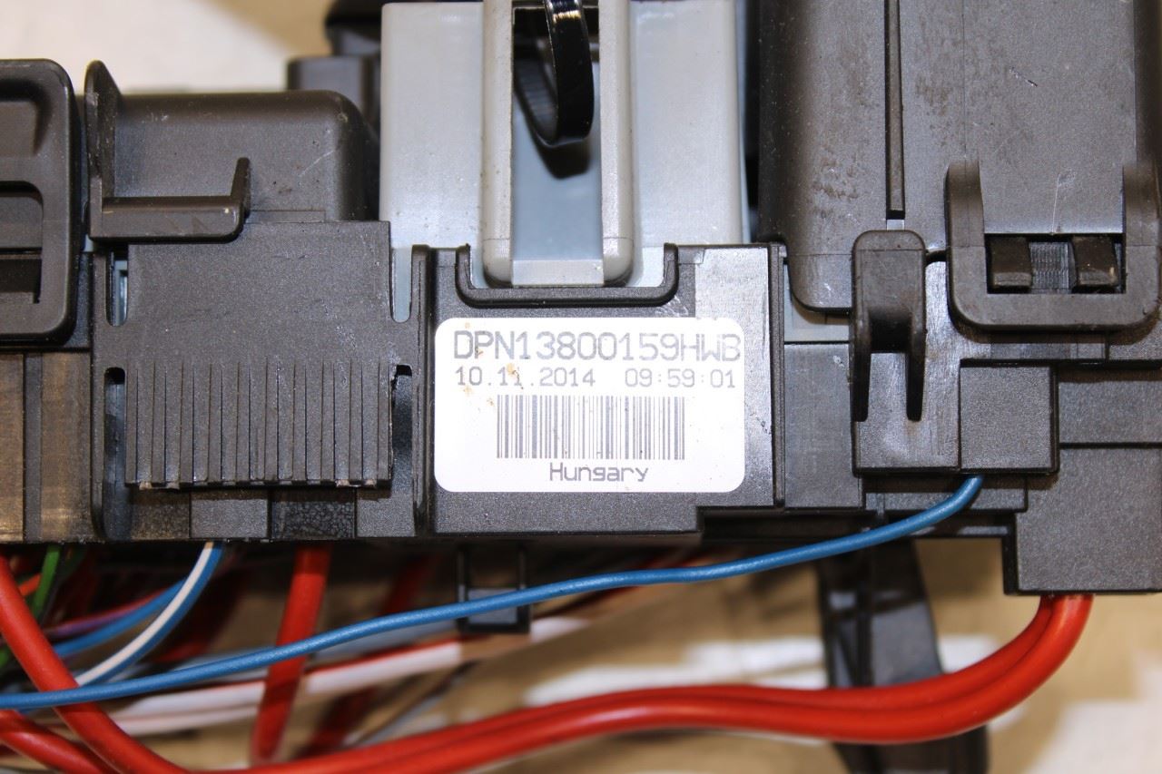 2015 Volvo S60 T5 Premier 2.0L Cabin Instrument Panel Fuse Relay Junction Block - Alshned Auto Parts
