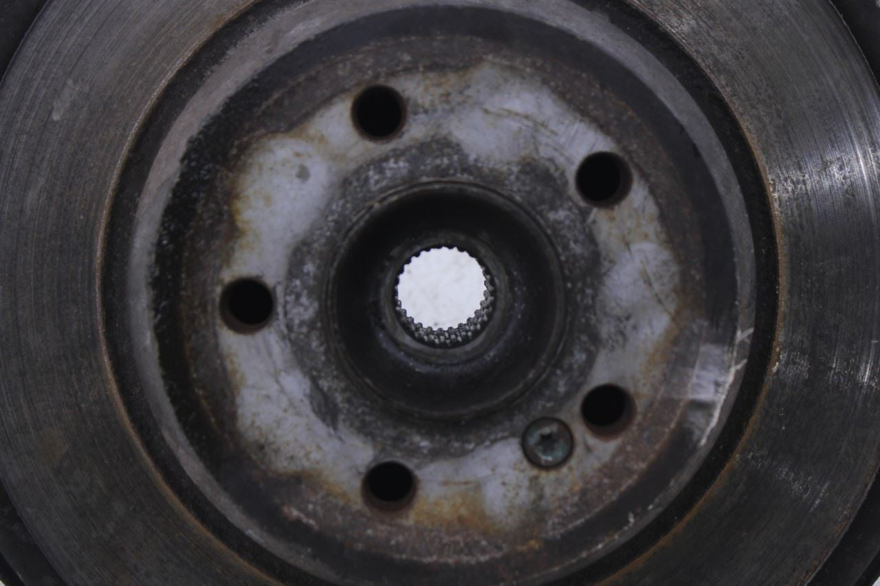 2003-2006 Mercedes-Benz E500 Rear Right Side Spindle Knuckle Hub 211-350-84-089