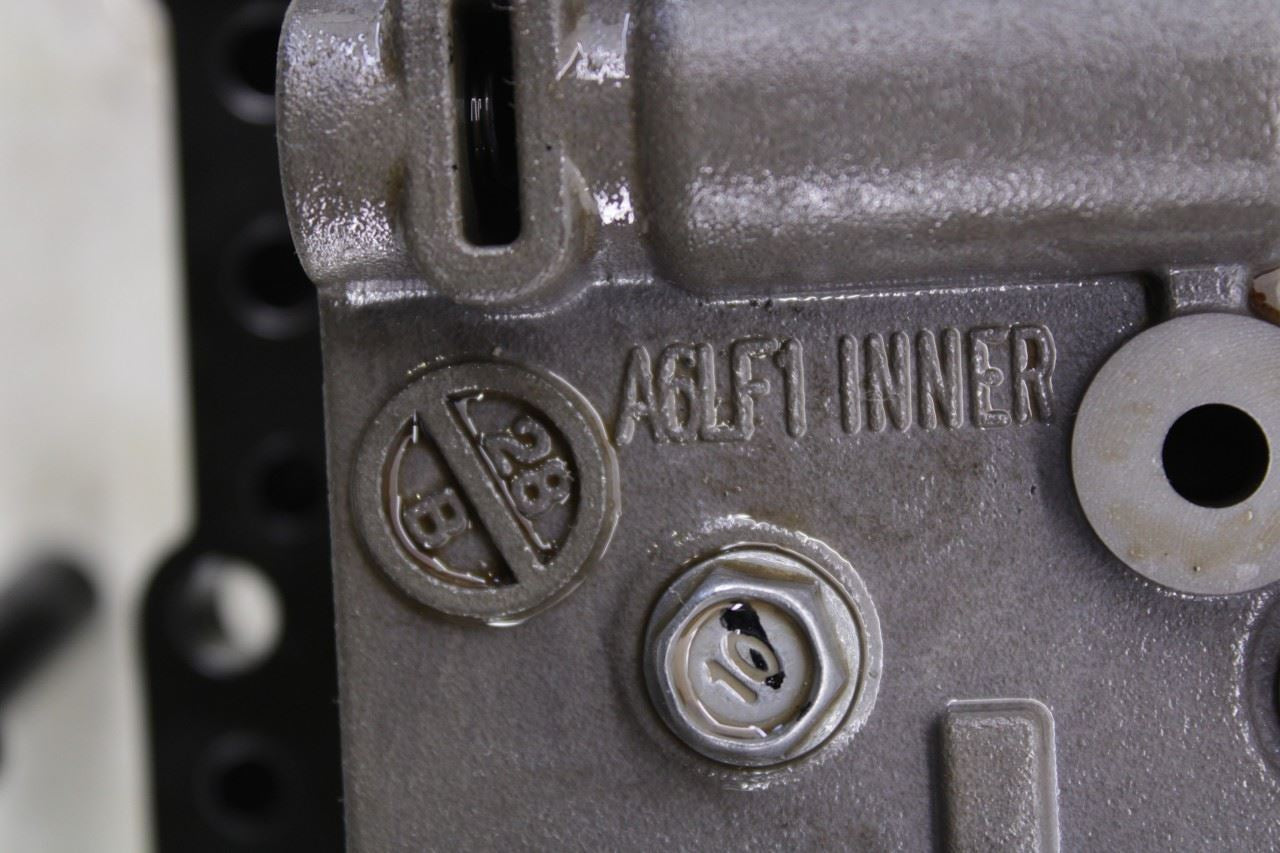 16-18 Kia Sorento EX 3.3L AWD 6-Spd Auto Transmission Valve Body w/ Oil Pan 26K - Alshned Auto Parts