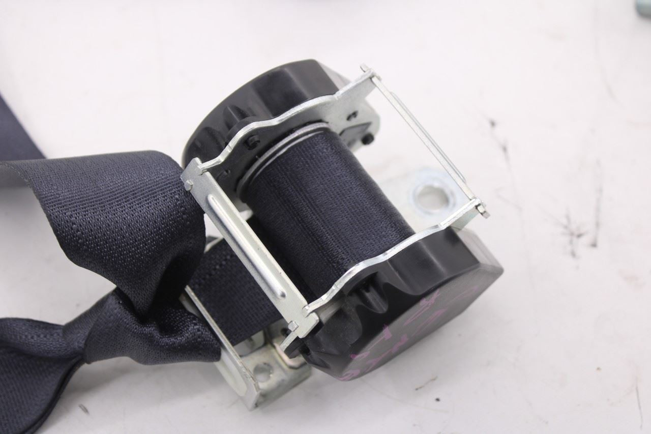 11-25 Mitsubishi Outlander Sport SE 2.0L Rear Center 2nd Row Seat Belt Retractor2