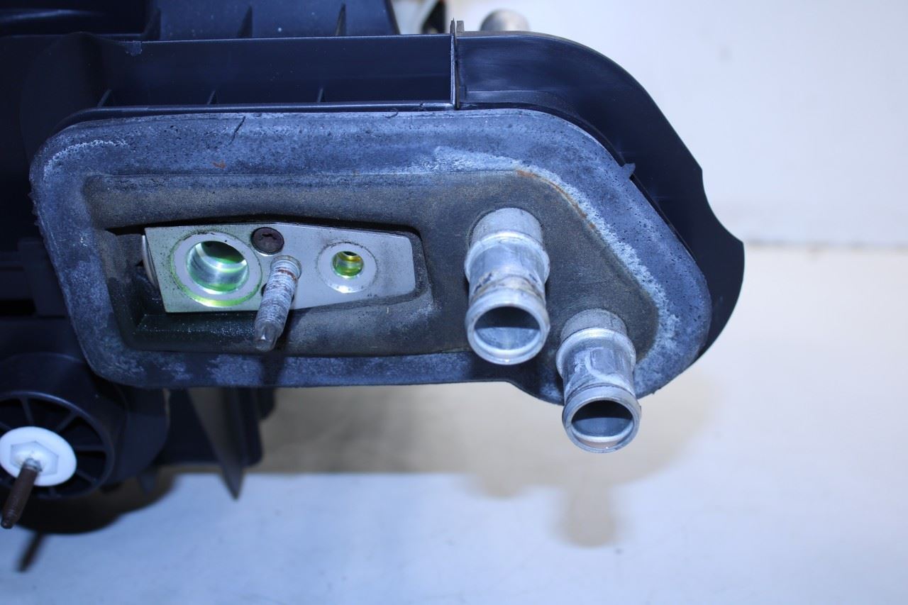 2014-2023 Dodge Challenger SXT 3.6L HVAC Heater Blower Housing Box 68238032AA - Alshned Auto Parts
