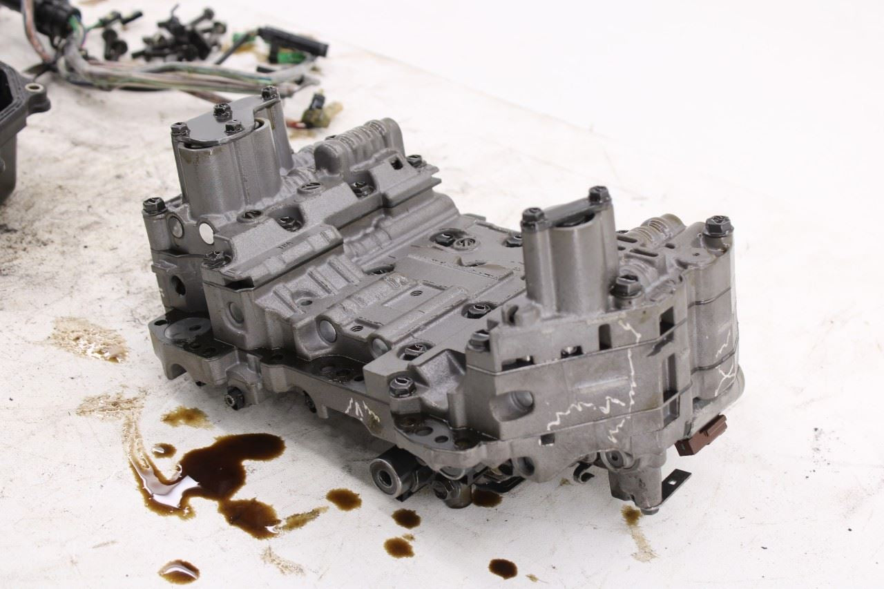 2015-2016 Mini Countryman Cooper S 1.6L AWD 6-Spd Auto Transmission Valve Body18