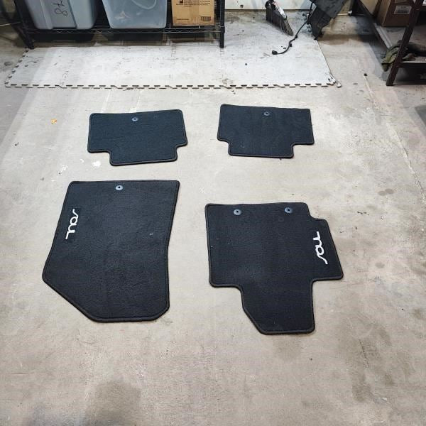 2014-2018 Kia Soul Interior Floor Mats Carpets Set of 4 Black B2F14-AC000 OEM
