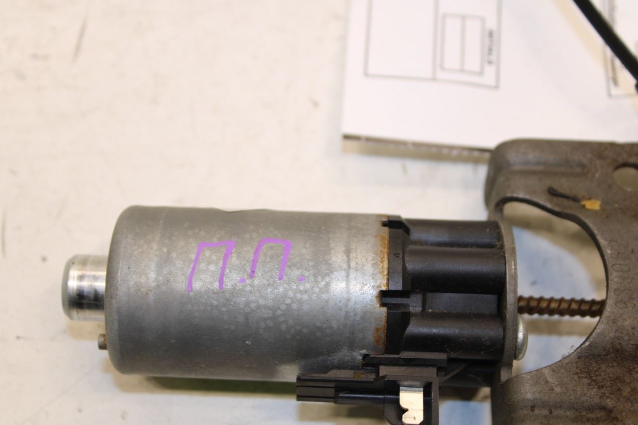 15-16 Volvo S60 T5 Premier 2.0L Front Passenger Right Side Seat Adjustment Motor - Alshned Auto Parts