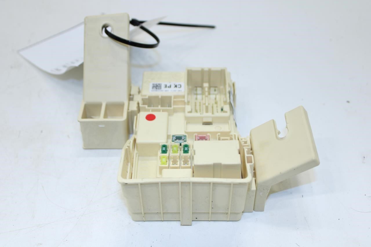 2022-2023 Kia Stinger GT1 3.3L AWD Rear Trunk Junction Fuse Box 91957-J5010 OEM - Alshned Auto Parts