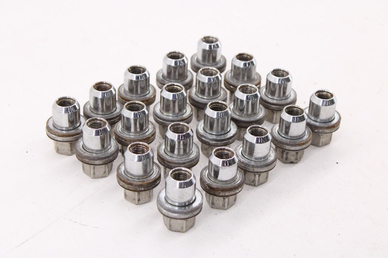 2006-2022 Land Rover Range Rover HSE Wheel Lug Nut Set of 20 RRD500590 OEM0