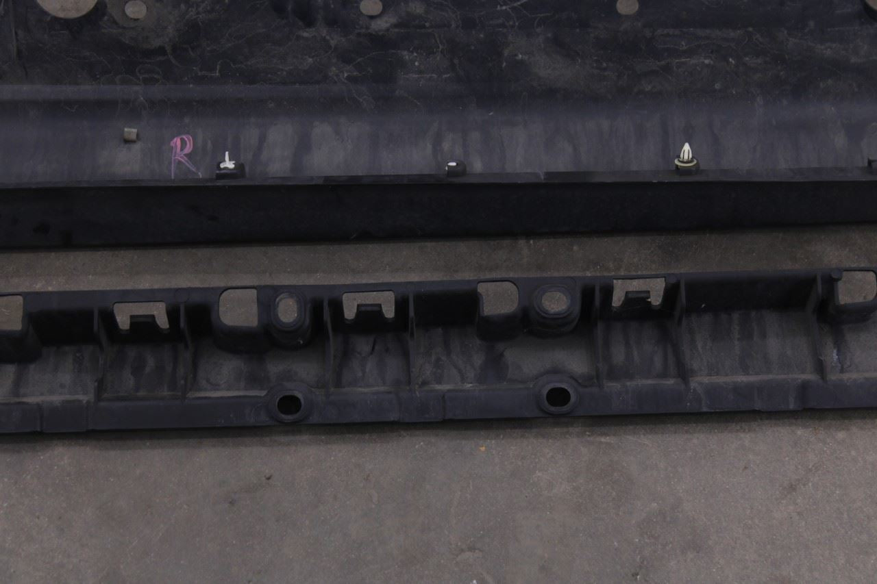 2007-2013 BMW X5 xDrive35i Right Side Rocker Skirt Panel Molding 7191242 OEM - Alshned Auto Parts
