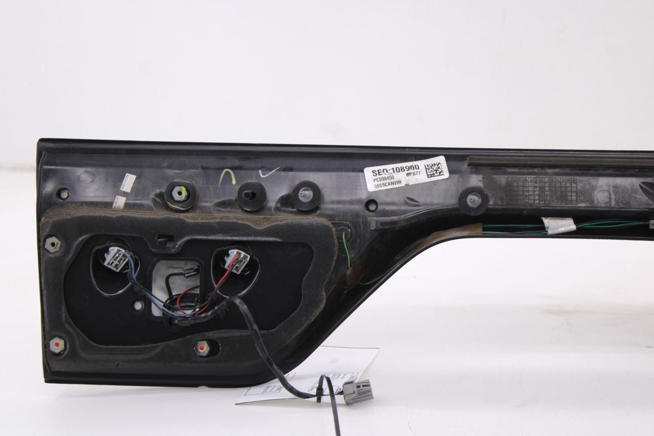 2014-2020 Dodge Durango SXT Rear Center Tail Light Lamp 68155950AF OEM - Alshned Auto Parts