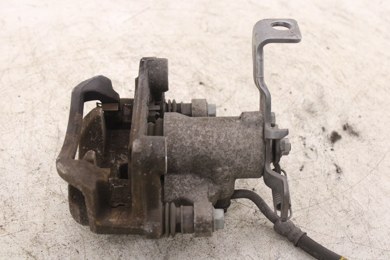 2019-2021 Hyundai Veloster Rear Right and Left Driver Side Disc Brake Caliper10