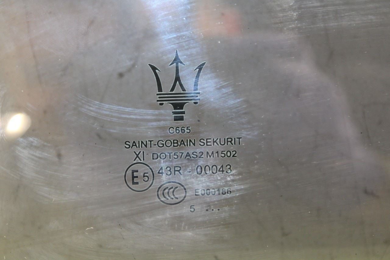 2014-2017 Maserati Ghibli S Q4 Front Right Side Door Window Glass 670038127 OEM - Alshned Auto Parts