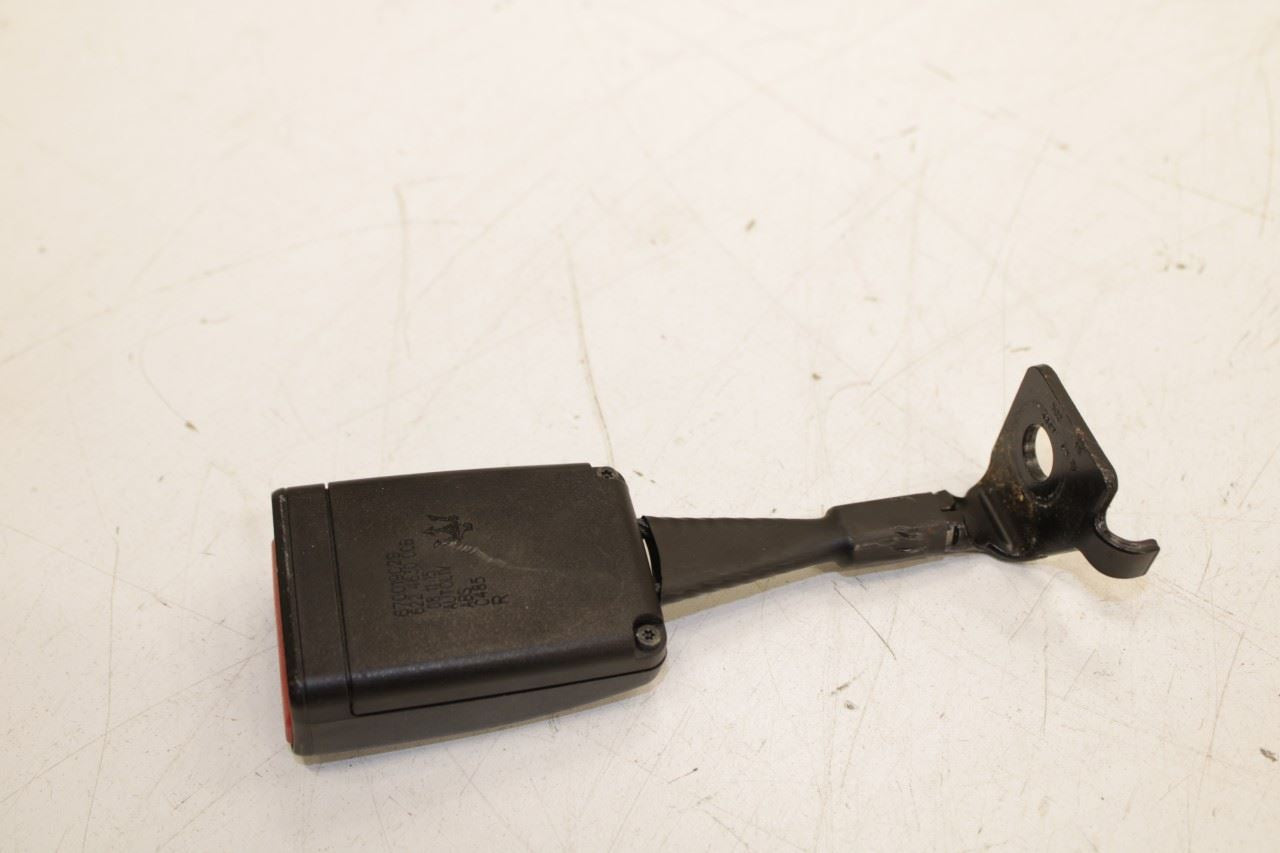 14-21 Maserati Ghibli S Q4 Rear Right and Left Side Center Seat Belt Buckle Set - Alshned Auto Parts