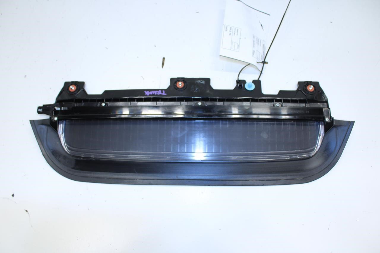 2018-2023 Kia Stinger GT1 Center High Mounted Stop Light Lamp 92700-J5000 OEM - Alshned Auto Parts