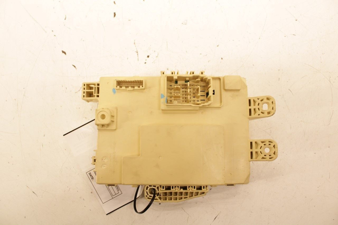 2022-23 Hyundai Tucson SEL 2.5L Cabin Instrument Panel Fuse Relay Junction Block - Alshned Auto Parts