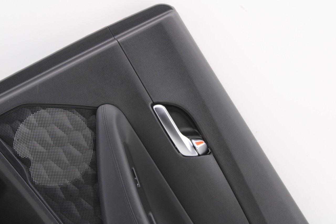 2019-20 Hyundai Santa Fe SEL Rear Right Side Door Trim Panel 83308-S2350-NNB OEM - Alshned Auto Parts