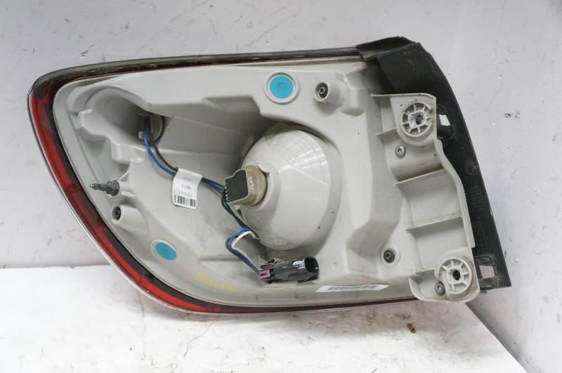 2008-12 Buick Enclave 3.6L AWD Rear Passenger Right Tail Light Lamp 25954942 OEM - Alshned Auto Parts
