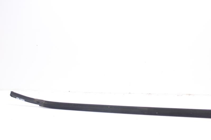 17-24 Chrysler Pacifica Front Right Door Window Outside Belt Molding 68188788AG - Alshned Auto Parts