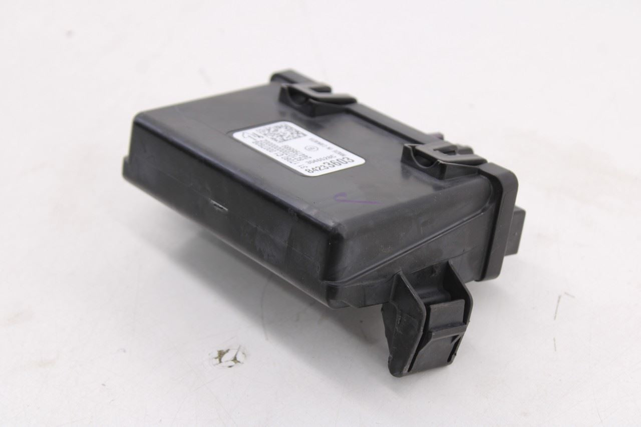 2016-2024 Chevrolet Equinox LT Rear Power Liftgate Back Door Control Module OEM4