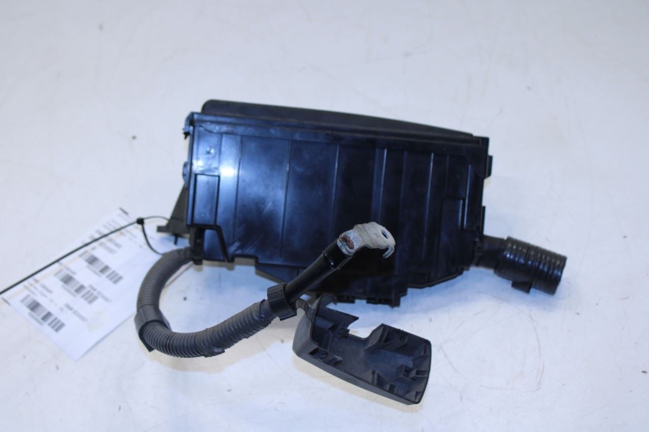 2013-16 Lexus GS350 3.5L Engine Bay Passenger Right Side Fuse Relay Junction Box - Alshned Auto Parts