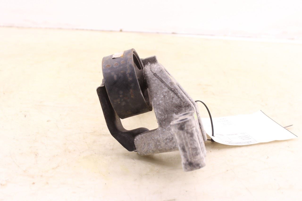 2017-20 Toyota Sienna LE 3.5L FWD RH Side Upper Engine Mount Bracket 12363-0P190 - Alshned Auto Parts