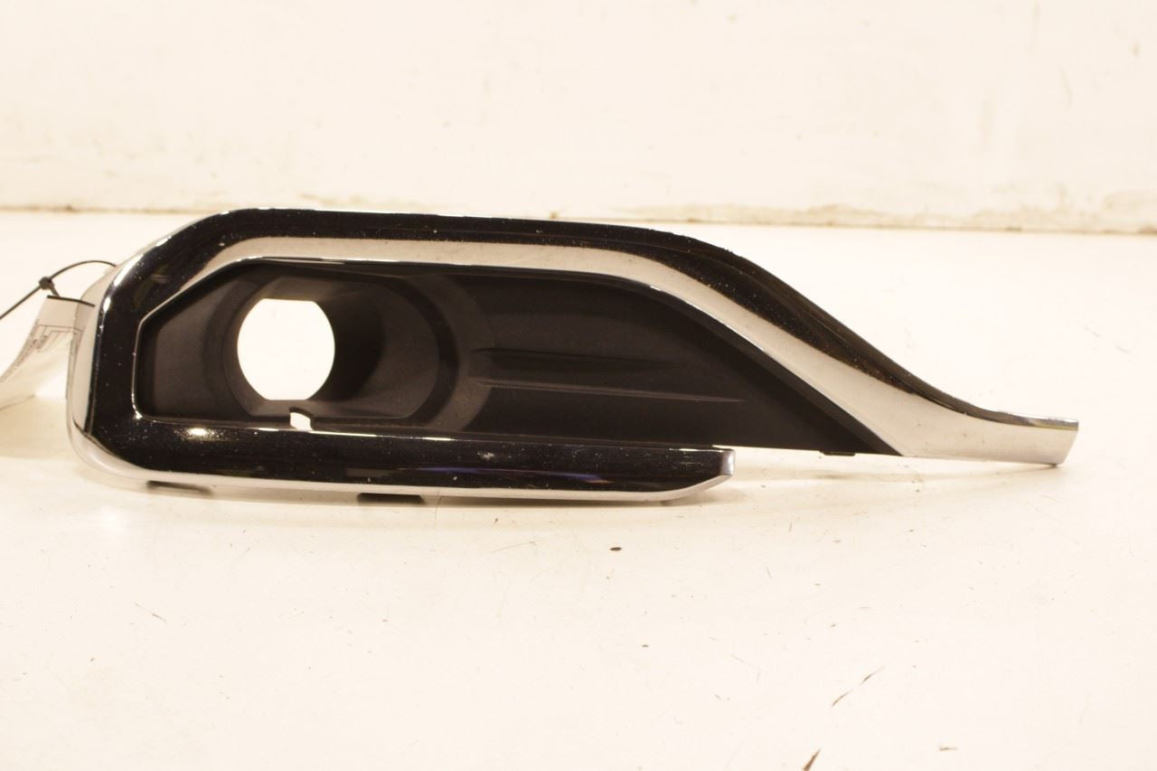 2017-2019 GMC Acadia SLT-1 Front Left Driver Side Bumper Fog Light Lamp Bezel - Alshned Auto Parts