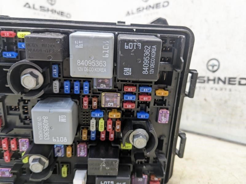 2021 Chevrolet Trailblazer Engine Fuse Box Relay Junction Block 42733199 OEM - Alshned Auto Parts