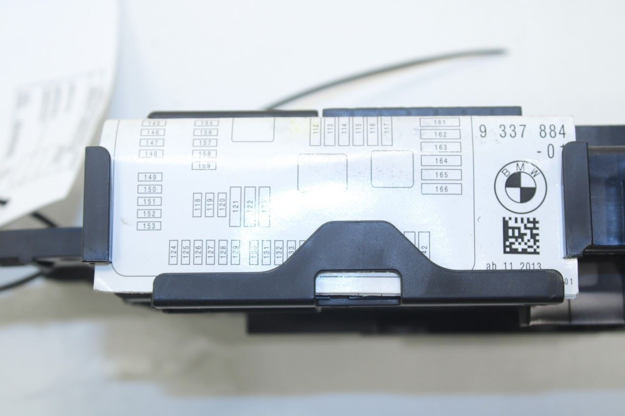 2013-2016 BMW 328i xDrive SULEV 2.0L AWD Rear Power Distribution Fuse Relay Box - Alshned Auto Parts