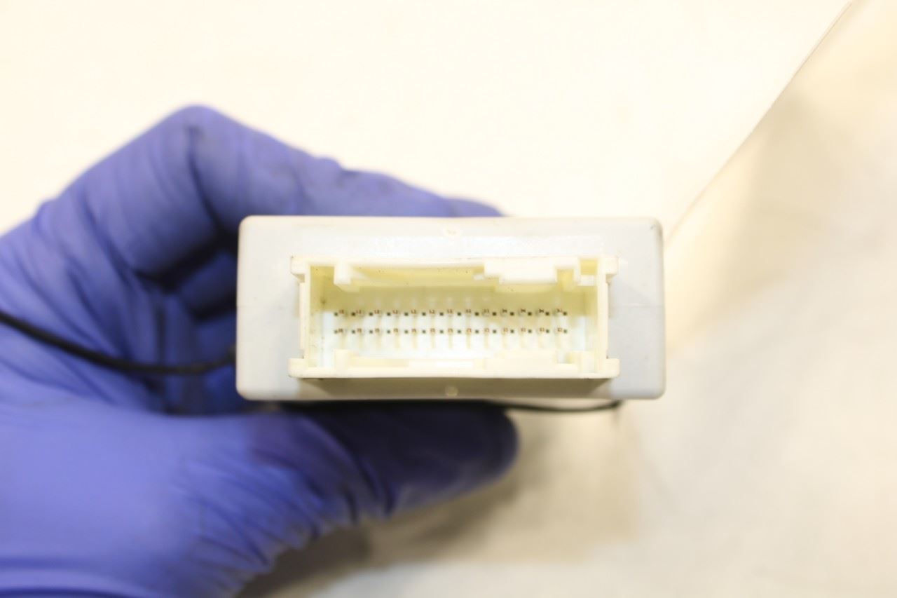 2010-2015 BMW 750LI xDrive Air Suspension Control Module 37146860385 OEM - Alshned Auto Parts