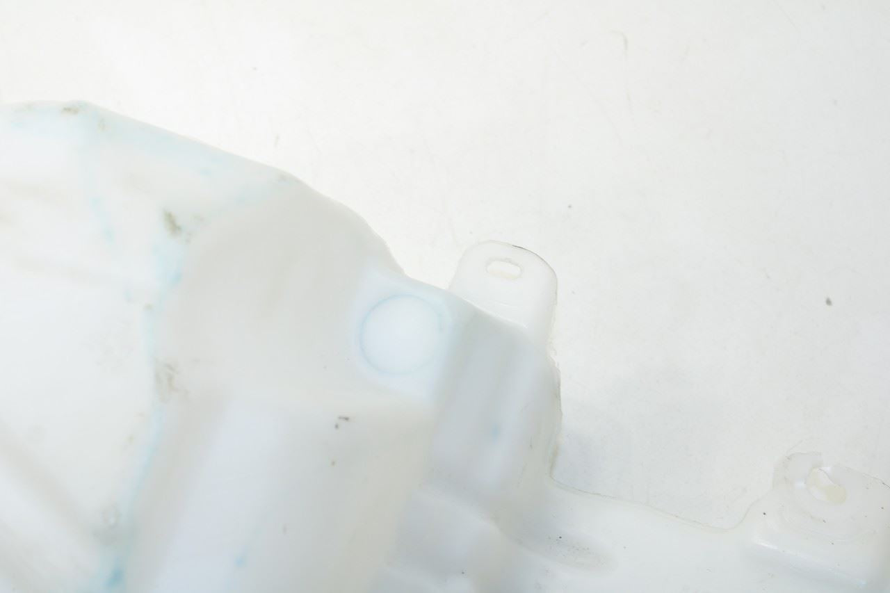 2019-25 Chevrolet Blazer 2LT Windshield Washer Reservoir Bottle 84757867 OEM - Alshned Auto Parts