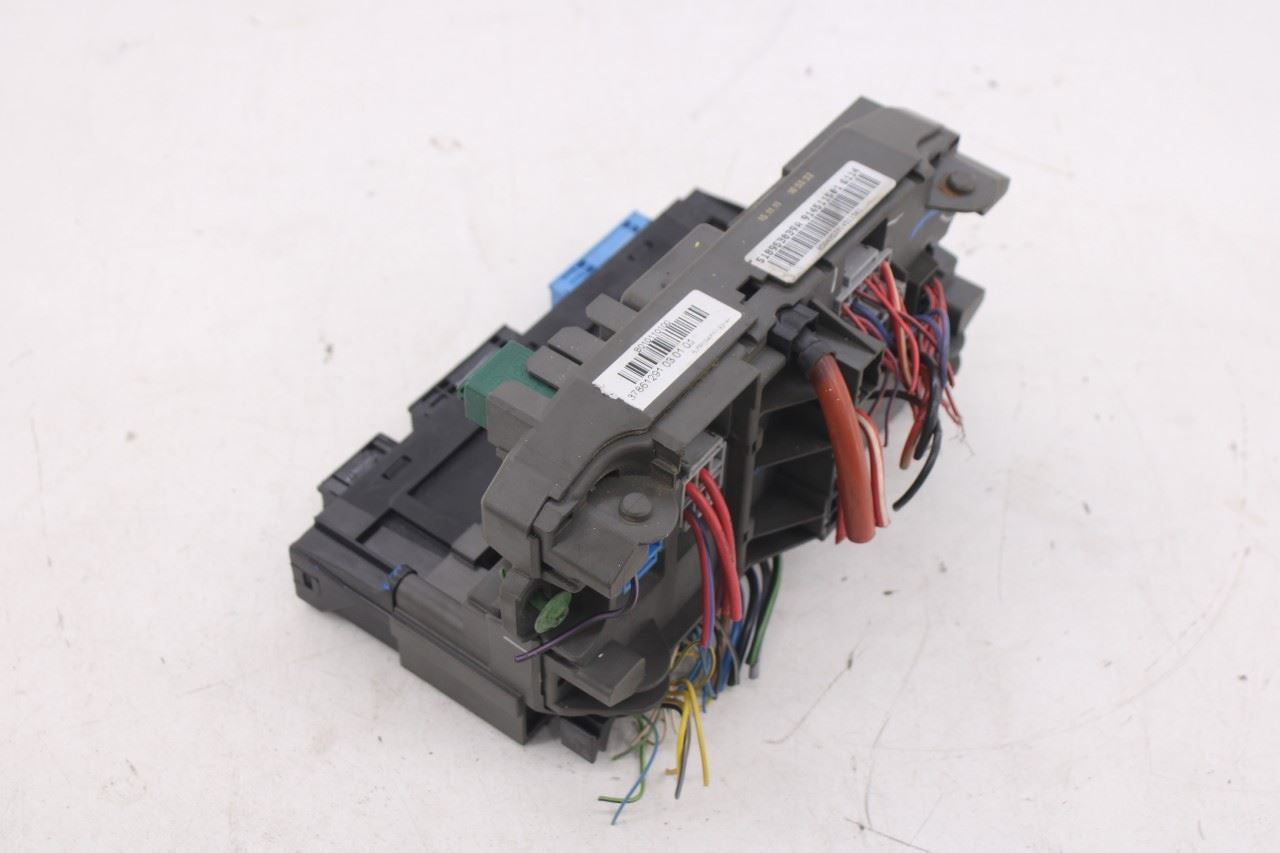 2007-13 BMW X5 xDrive35i 3.0L Front Power Distribution Fuse Relay Junction Block6