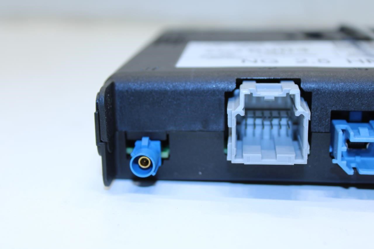 2018-2019 GMC Acadia SLT-1 HMI Infotainment Display Control Module 84546904 OEM - Alshned Auto Parts